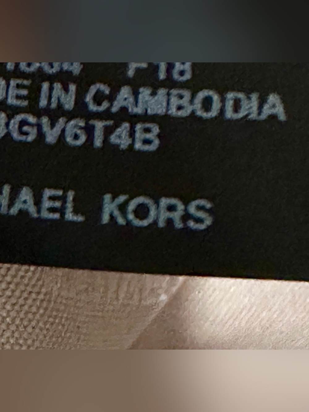 Michael Kors Voyager Large Signature Tote /laptop Bag - Picture 14 of 16